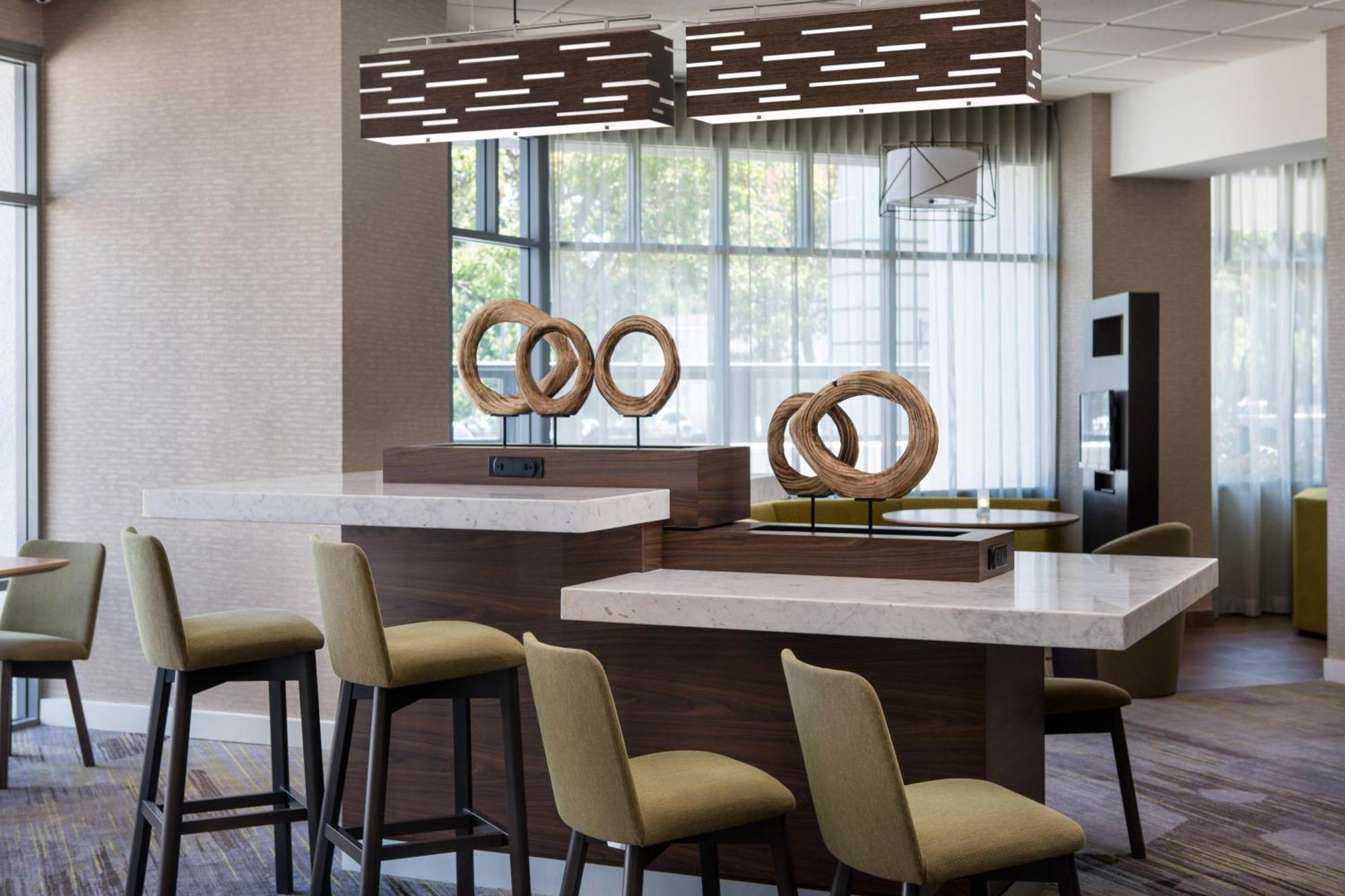 Hotel Courtyard By Marriott Richmond Berkeley Extérieur photo