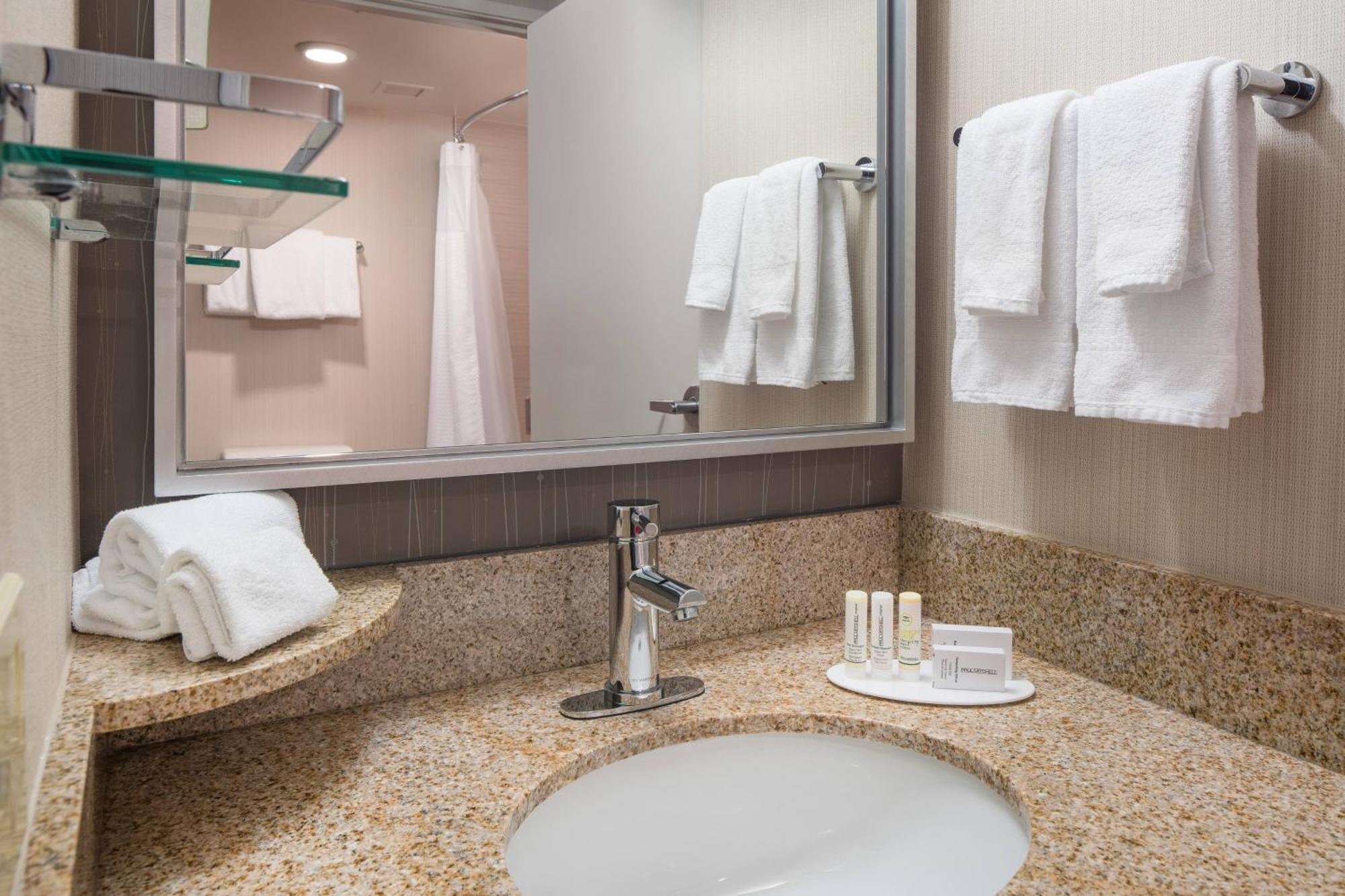 Hotel Courtyard By Marriott Richmond Berkeley Extérieur photo