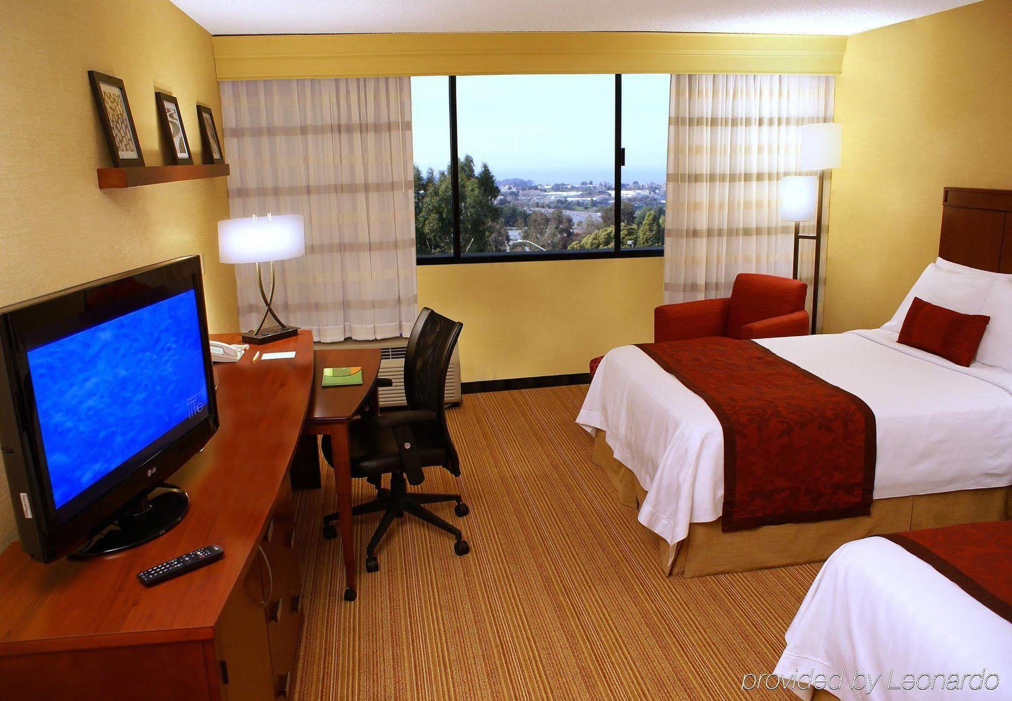 Hotel Courtyard By Marriott Richmond Berkeley Extérieur photo